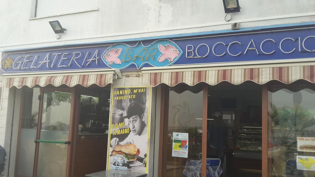 וילה סן ג'ובאני Albergo Boccaccio מראה חיצוני תמונה
