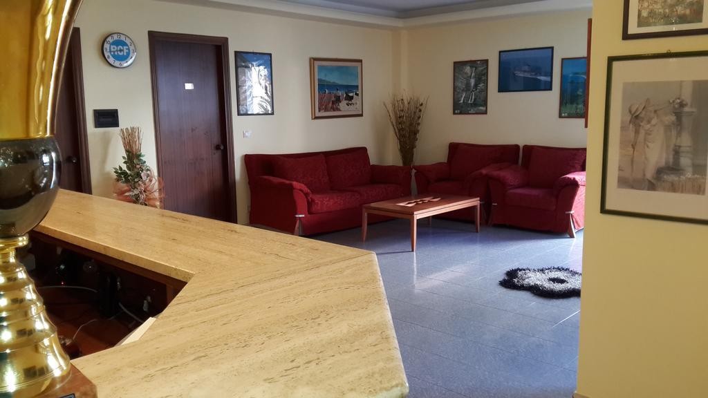 וילה סן ג'ובאני Albergo Boccaccio מראה חיצוני תמונה