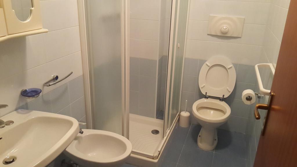 וילה סן ג'ובאני Albergo Boccaccio מראה חיצוני תמונה